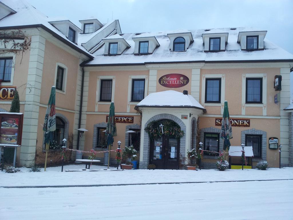 Hotel Bohemia Excellent Klášterec nad Ohří Eksteriør billede