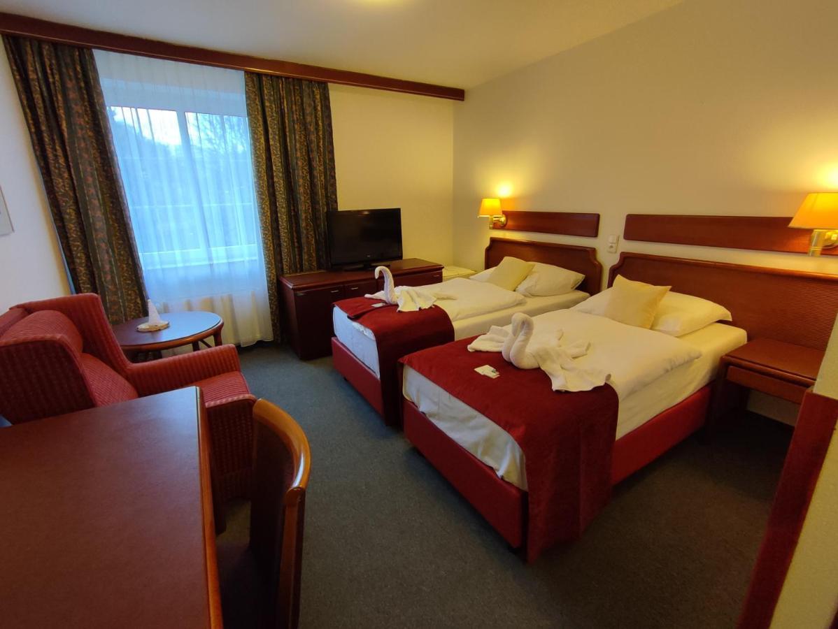 Hotel Bohemia Excellent Klášterec nad Ohří Eksteriør billede