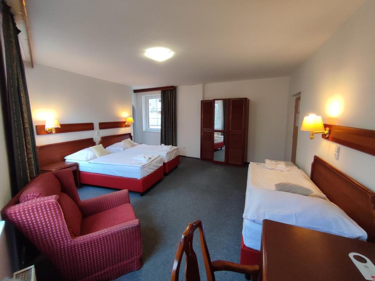 Hotel Bohemia Excellent Klášterec nad Ohří Eksteriør billede