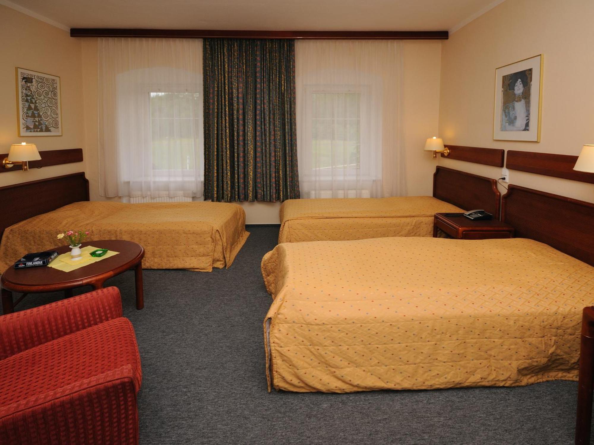 Hotel Bohemia Excellent Klášterec nad Ohří Eksteriør billede